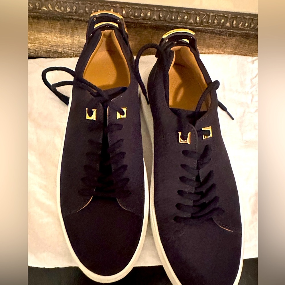 Stunning Buscemi Men’s Sneakers gold hardware